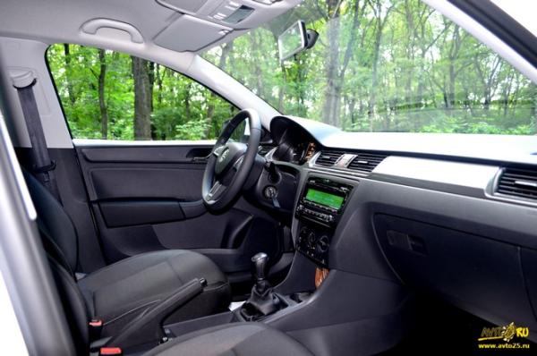 Повышенные требования: тест-драйв Skoda Rapid